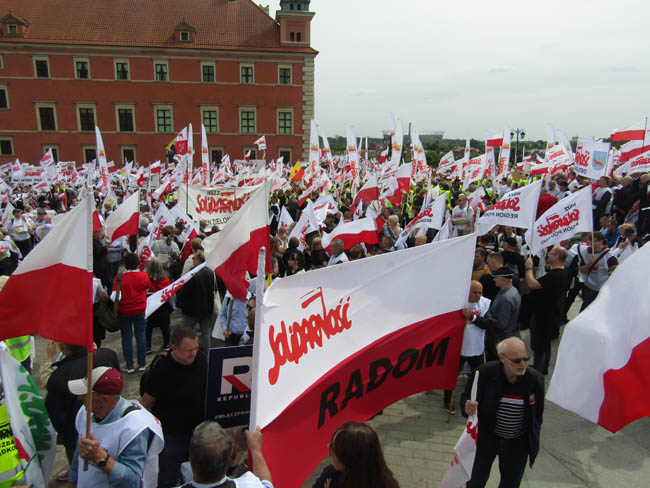 Manifestacja w Warszawie – „Precz z Zielonym Ładem!”